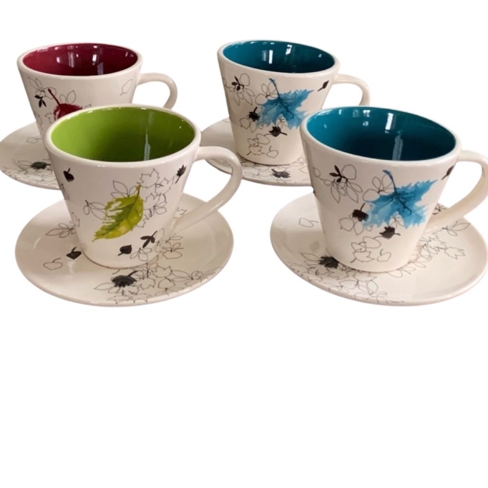 Starbucks Vintage Set of Four Cups & Saucers 2007 Retired Pattern Autumn Leaves